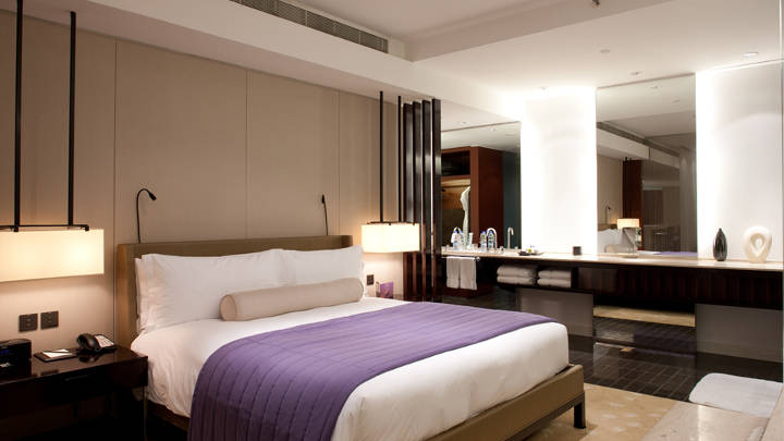 Η Philips Lighting δημιούργησε μια μαγευτική ατμόσφαιρα στα δωμάτια πελατών των ξενοδοχείων στο Ντουμπάι με μια σειρά λαμπτήρων LED, CFL‐I και αλογόνου εξοικονόμησης ενέργειας