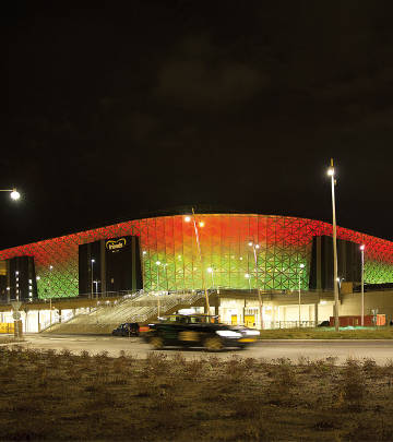 Όψεις που αλλάζουν χρώμα στο Friends Arena, Σουηδία 