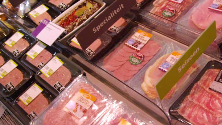 Σε αυτό το βίντεο μπορείτε να δείτε την εμπειρία της αλυσίδας σουπερμάρκετ Plus σχετικά με τον αποχρωματισμό των κρεάτων με φωτισμό Philips