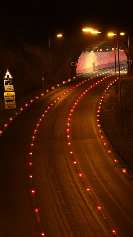 Φωτιστικά επισήμανσης ONROADLED από τη Philips Lighting 