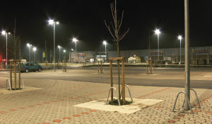 Δημιουργία ενός ασφαλέστερου χώρου στάθμευσης με λευκό φως της Philips