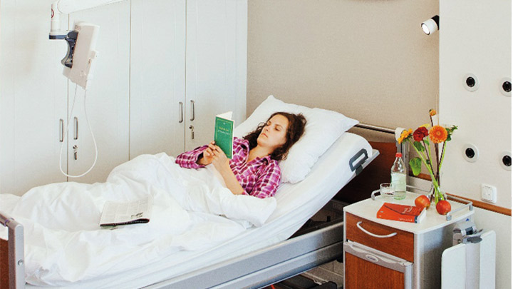 Το HealWell προάγει πιο υγιείς ρυθμούς ύπνου και βοηθά το προσωπικό και τους ασθενείς να βλέπουν καλύτερα, να αισθάνονται καλύτερα και να λειτουργούν καλύτερα.
